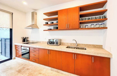 La Veleta House | 3BR House | Private Pool & Grill, Perfect Location