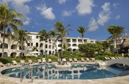 Playacar Fase I Condo | 3BR Panoramic Ocean Views at Xaman Ha 7123