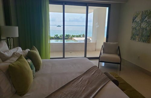 Downtown Cancun Resort | 4 Bedroom Penthouse in Cancun – Spend Christmas in Paradise!