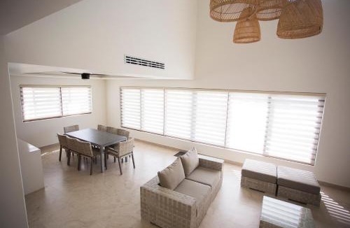 Zona Hotelera Apartment | 4 BR house- Beach, Private pool&jacuzzi