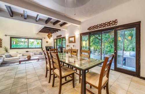 Playacar Fase II House | 400 m² House ∙ 4 bedrooms ∙ 10 guests