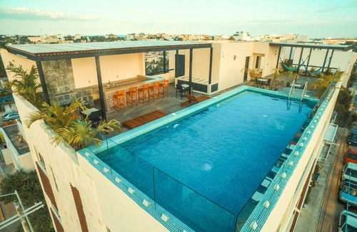 Tohoku Apartment | 401 2BR Penthouse, Rooftop w/ Pool/Bar, Sleeps 6!