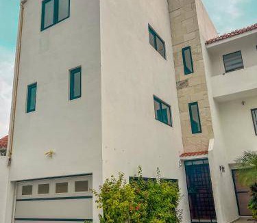 Puerto Juarez Villa | 423 m² Villa ∙ 5 bedrooms ∙ 10 guests