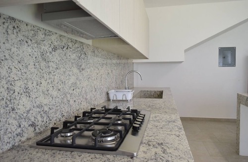 Pachuca House | 5-bedroom, 5-bathroom home with a rooftop garden offering panoramic views and a 2-car garage