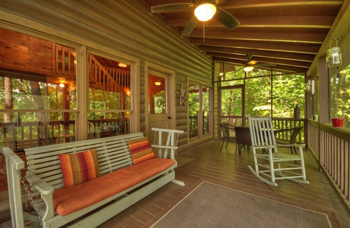 Blue Ridge Cabin | 5-Star Cabin-Best Views in GA-Hot Tub-Pups Welcome-15 Min Blue Ridge-Clean
