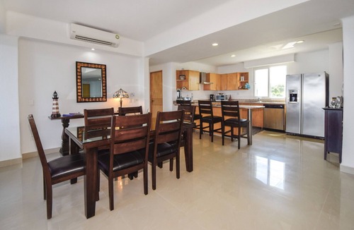 Zona Hotelera Norte Condo | 5-star Luxury Living: Oceanfront 3 Bedroom Condo: Peninsula Grand