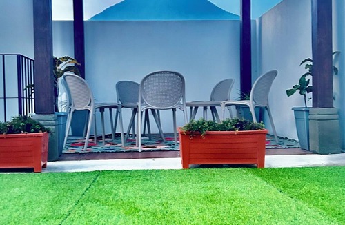 Ciudad Vieja House | 5BD Home in private condo 10 min from Antigua, volcano views, garden & rooftop