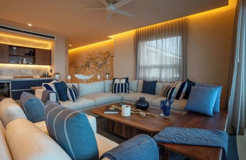 Isla Mujeres Apartment | 5BR Luxury Beachfront Penthouse with Private Pool