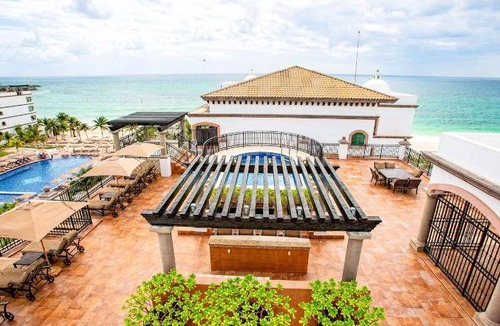 Puerto Morelos Hotel | 603 m² Hotel ∙ 3 bedrooms ∙ 127 guests