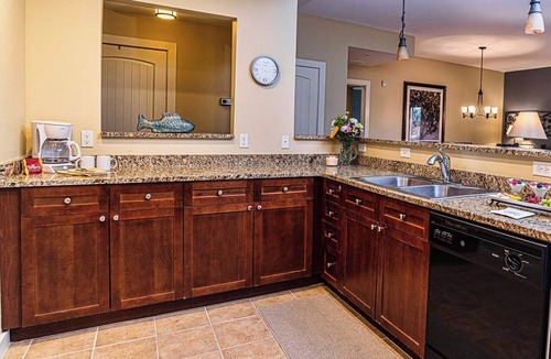 St. Augustine Condo | 6204-1 balcony-no carpet-full kitchen-W/D-cable-community pool & hot tub