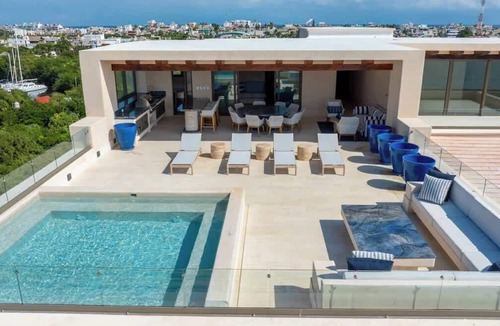 Isla Mujeres Apartment | 9BR Luxury Beachfront Penthouse with Private Pool