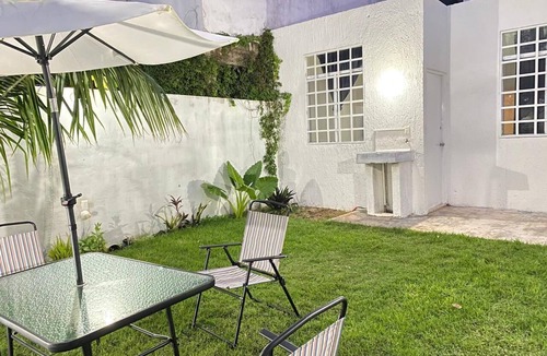 Puerto Morelos House | ¡ A 15 Minutos del Aeropuerto de Cancún, Casa Vacacional en Puerto Morelos, Qroo