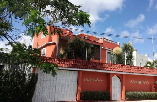 Downtown Cancun House | A nice house in a quiet, well communicated and convenient area.