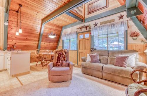 Marmot House | Adorable A-frame cabin withnearby river access game room wood stove firepit