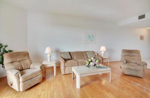 Treasure Island House | Amadeus 2
