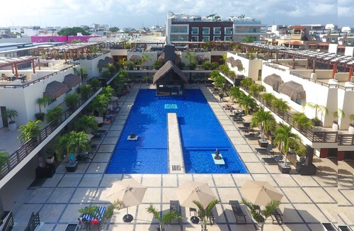 Downtown Apartment | Amazing 2 bedrooms with private pool- Bali Style!