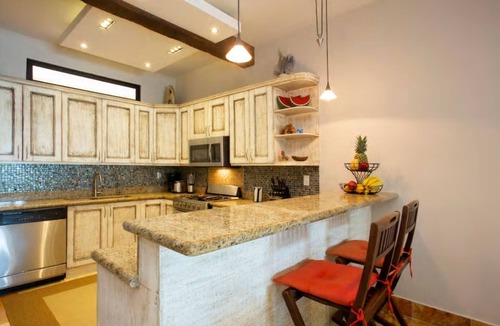 Centro Condo | Amazing Beachfront Condo with Pool and Beach - Luna Encantada G2
