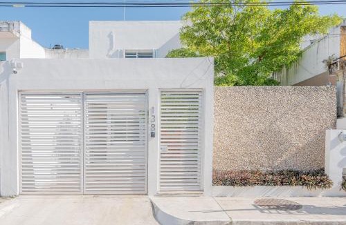 Chetumal House | Amplia casa con 3 habitaciones para hospedaje