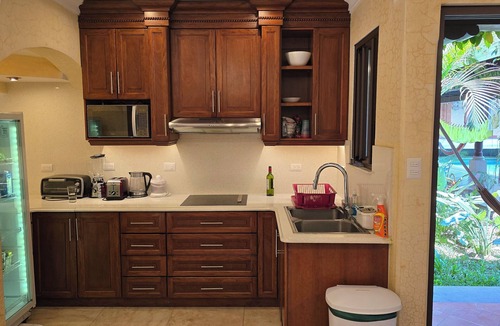 Antigua Guatemala Apartment | Apartamentos los Nazarenos ROOM 8-2 - heated swimming pool, jacuzzi and gym