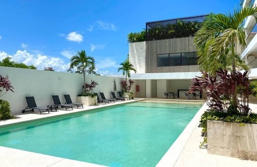 Downtown Cancun Apartment | Apartment 3 Bedroom with Terrace and Pool View