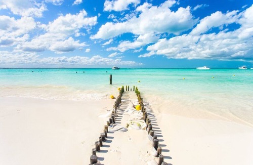 Isla Mujeres Apartment | Apartment for 4. A/C, Wi-Fi, TV, full kitchen, Great Location | Punta Norte Isla Mujeres