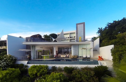Isla Mujeres Villa | Architectural Award Winning Villa with daily breakfast and cleaning!
