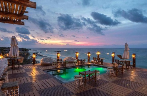 La Veleta House | BÄAK- C207- Boho 1 BDR 360 Infinity Rooftop Pool Gym