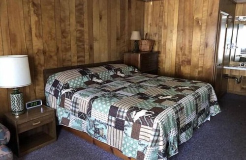 Tawas City Hotel | Bambi Motel