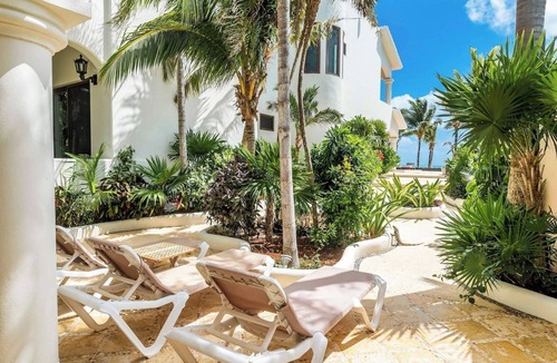 Soliman Bay Villa | Beachfront 10BR Hacienda Caracol w/Chef & Pool