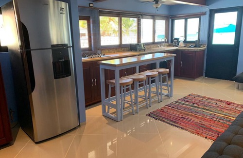 Playa del Carmen Condo | Beachfront 2 bed 2 bath condo in the Heart of Playa del Carmen with jacuzzi pool