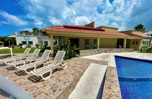 Costa Maya House | Beachfront 3 bedroom, 3-1/2 bath home steps from the sand, pool & pier!