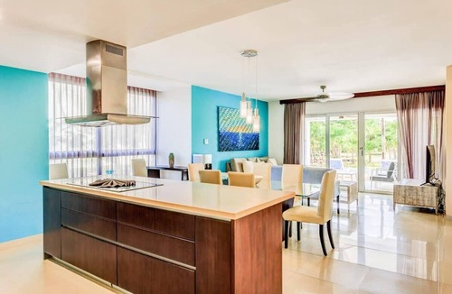 Puerto Juarez Condo | Beachfront Escape | Resort Pool | Private Terrace