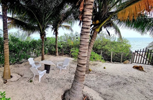 Telchac Puerto House | Beachfront House: Pool, kayaks, and a large terrace. Perfect for families. Pet-Friendly.