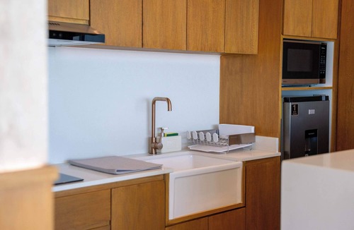 Isla Mujeres Apartment | Beachfront Luxe Penthouse Studio in Isla Mujeres