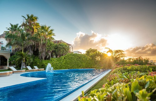 Zona Hotelera Villa | Beachfront Luxury Villa Best Exclusive Concierge Private Airport Transfer