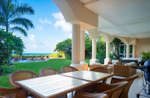 Zona Hotelera Villa | Beachfront Luxury Villa Best Exclusive Concierge Private Airport Transfer