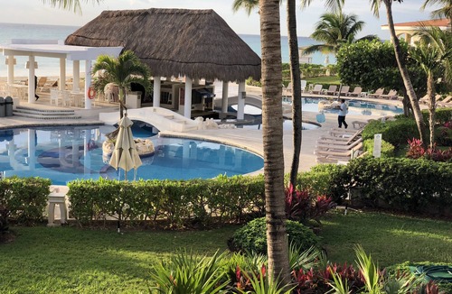 Playacar Fase I Condo | Beachfront/OceanView/PoolView/3 Bedroom/GREAT WIFI Xaman Ha Condo #7121