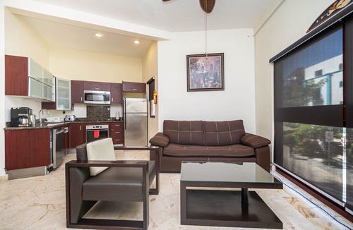 Downtown Apartment | Beautiful and comfortable apartment in a condominium facing the sea