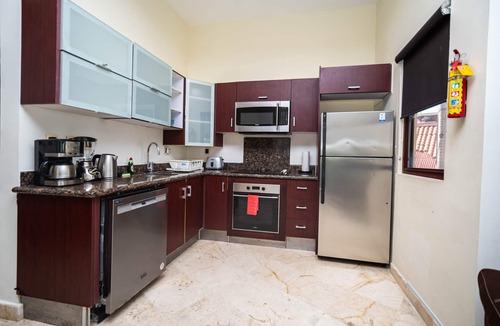 Downtown Apartment | Beautiful and comfortable apartment in a condominium facing the sea