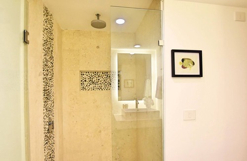 Zazil-ha Apartment | Beautiful Apartment Zilha 42 by Casago.