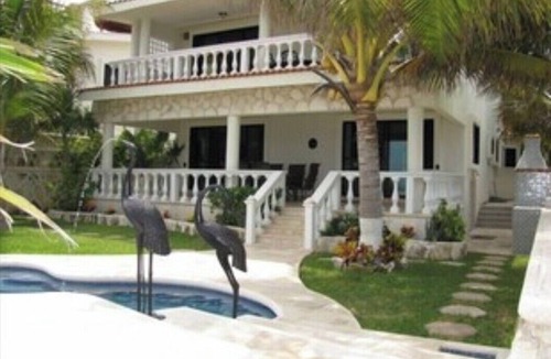 Puerto Morelos House | Beautiful Beach Front Luxury House with Pool 5BR/5BA Opt +1ap