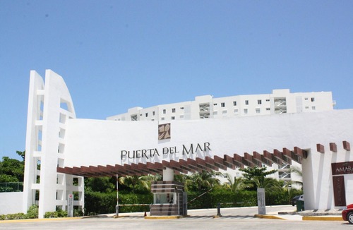 Puerto Juarez Apartment | Beautiful Beach Front Condo, Full Equipped, Clean And Safe.