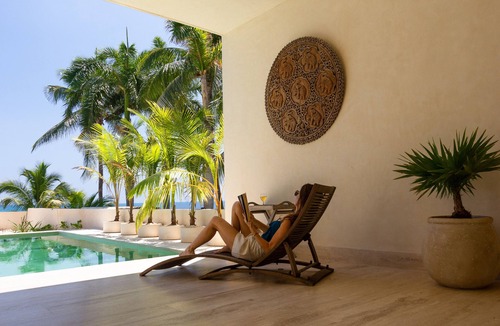 Cancun Villa | BEAUTIFUL BEACH FRONT VILLA, GATED STREET, CHECK OUR REVIEWS ON OTHER PLATFORMS,
