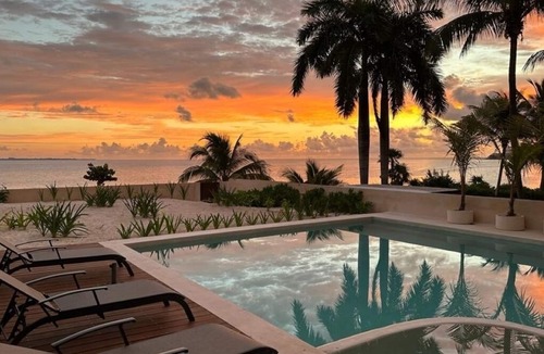 Cancun Villa | BEAUTIFUL BEACH FRONT VILLA, GATED STREET, CHECK OUR REVIEWS ON OTHER PLATFORMS,