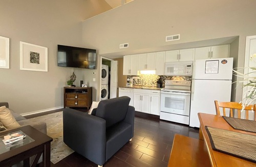 Table Rock Condo | Beautiful Family Friendly Private Condo with Indoor & Outdoor pools. Marina.