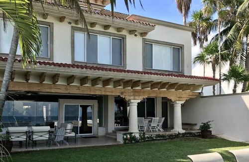 La Isla Villa | BEAUTIFUL FULLY FURNISHED MEXICAN BEACHFRONT VILLA