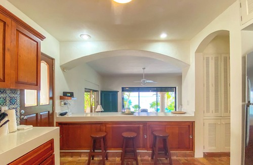 Akumal Villa | Beautiful Hacienda style villa located on white sandy beach, pool, AC, WiFi!