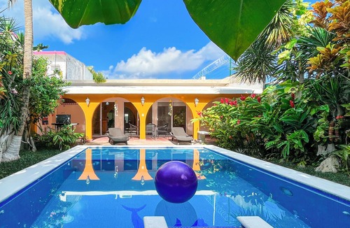 Colonia Adolfo Lopez Mateos House | Beautiful home with private pool in the heart of Cozumel
