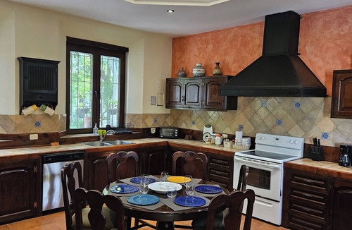 Ciudad Vieja House | Beautiful House in Antigua Guatemala, Ideal for families or groups of friends.