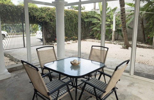 Colonia Independencia House | Beautiful redecorated home in the heart of Cozumel
